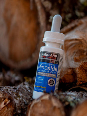 Minoxidil em cenário lenhador para crescimento de barba